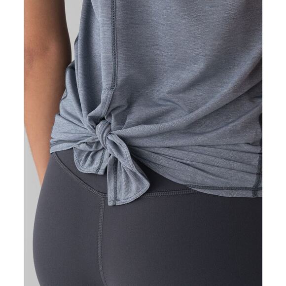 Lululemon Women's Hot Like Agni‎ Singlet Heathered Sterling Tank Top Athleisure - Picture 3 of 15